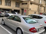 Mercedes E 240-2