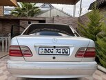 Mercedes E 240-7