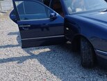Mercedes E 230-6