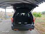 Ford Explorer-5