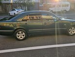 Mercedes E 240-4