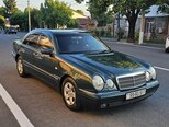 Mercedes E 240-5