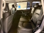Toyota Land Cruiser-12