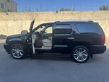 Cadillac Escalade-12