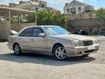 Mercedes E 220-3