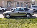 Opel Vectra-3