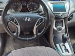 Hyundai Elantra-8
