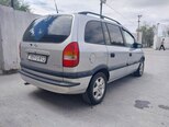 Opel Zafira-8