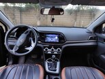 Hyundai Elantra-3