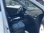 Hyundai Accent-8