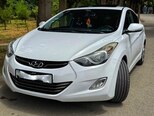 Hyundai Elantra-1