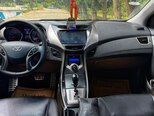 Hyundai Elantra-4