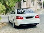 Mercedes E 300-9