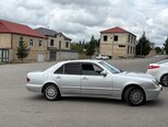 Mercedes E 220-8