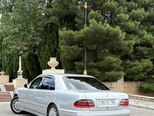 Mercedes E 220-7