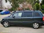 Opel Zafira-5
