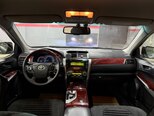 Toyota Camry-14