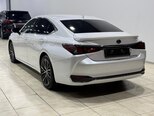 Lexus ES 300h-6