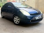 Toyota Prius-4