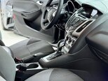 Ford Focus-25