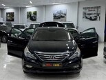 Hyundai Sonata-15