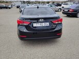 Hyundai Elantra-8