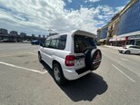 Mitsubishi Pajero io-8
