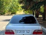 Mercedes E 200-5