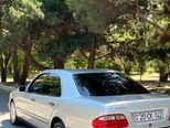 Mercedes E 200-4
