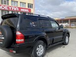 Mitsubishi Pajero-4