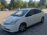 Toyota Prius-3