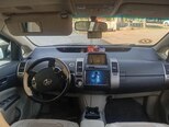 Toyota Prius-5