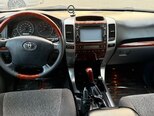 Toyota Land Cruiser Prado-8