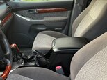 Toyota Land Cruiser Prado-5