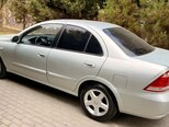 Nissan Sunny-8