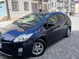 Toyota Prius-12