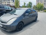 Toyota Prius-4