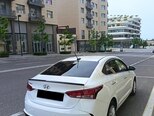 Hyundai Accent-2