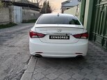 Hyundai Sonata-8