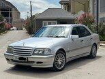 Mercedes C 200-1