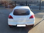 Porsche Panamera 4S-7