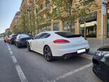 Porsche Panamera 4S-3