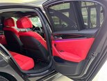 BMW 530e-12