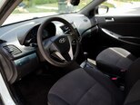 Hyundai Accent-13