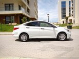 Hyundai Accent-4