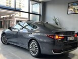Lexus ES 300h-9