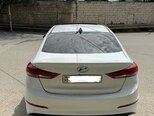 Hyundai Elantra-10