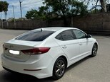 Hyundai Elantra-6