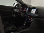 Hyundai Elantra-21