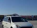 Kia Carnival-2